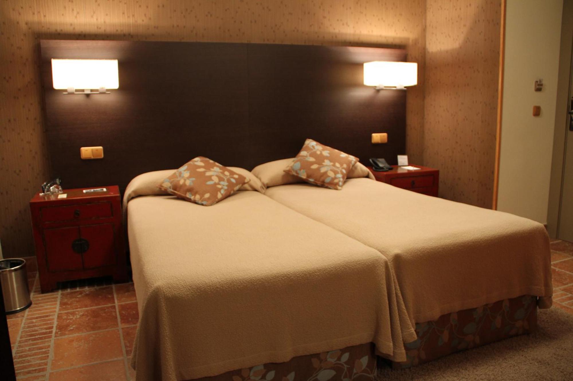 Hotel Palacio Dos Olivos Galdeano ห้อง รูปภาพ